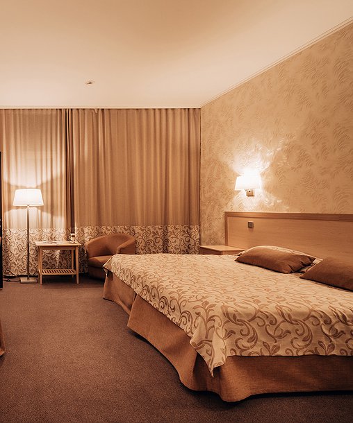 room photo