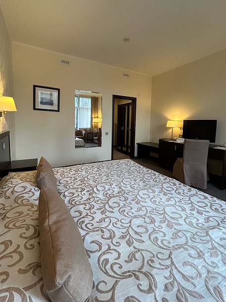 room photo
