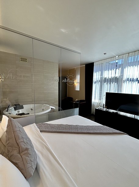 luxe room photo